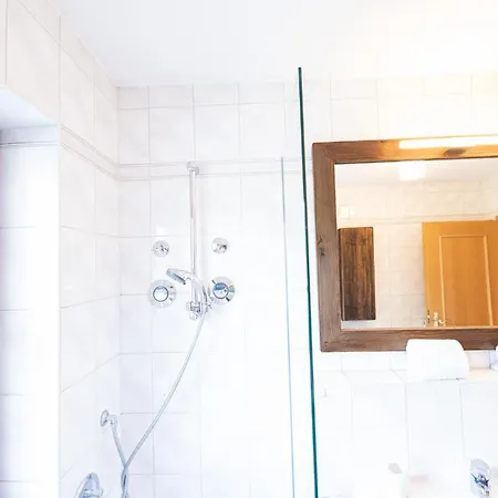 Hausberg جارمش بارتنكيرشن
